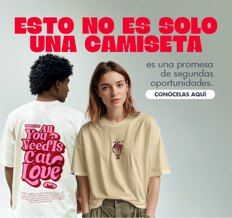 Camiseta unisex en algodón Pima 100% color arena y blanco, de silueta amplia y estampado en frente y espalda