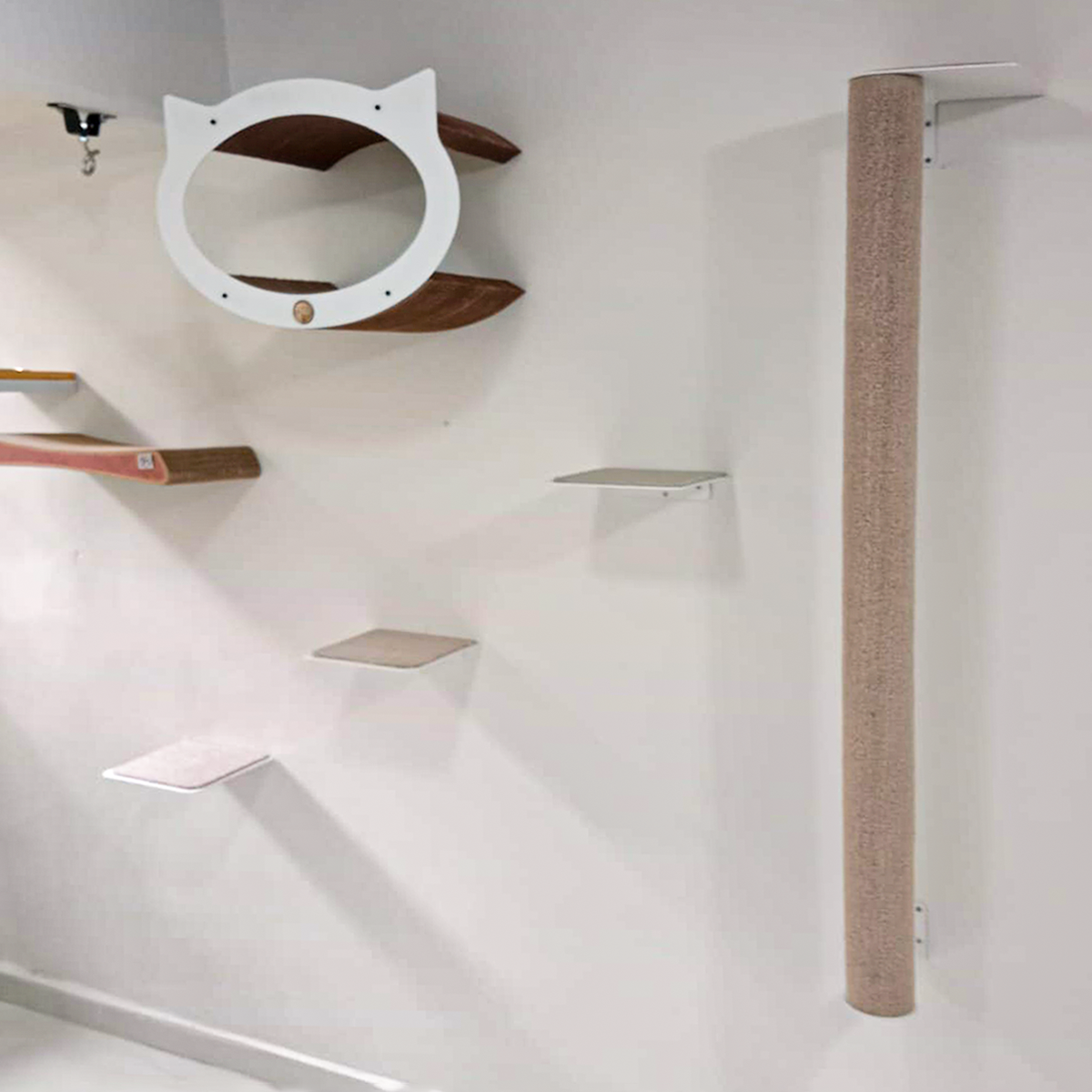 Rascador de pared vertical para gatos interior exterior madera tapete escalón metal resistente