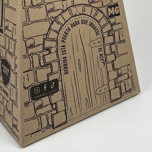 Caja Torre Medieval para Gatos