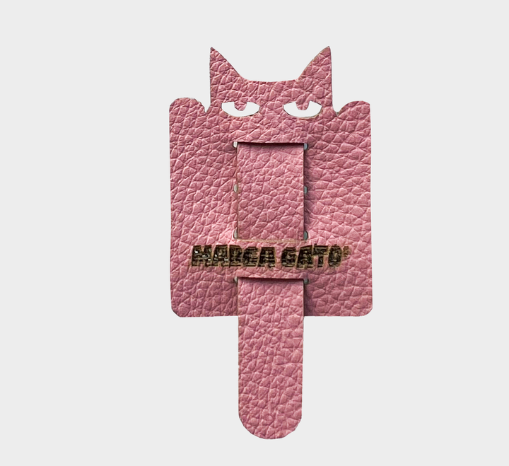 Organizador de cables de cuero vegano con forma de gato