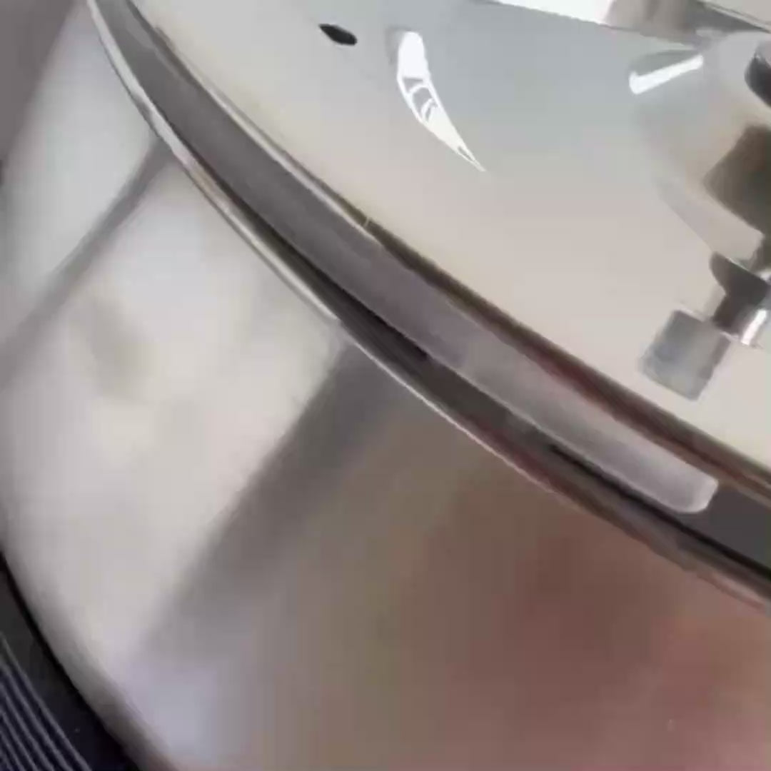 Fuente cilíndrica 3L con base negra-6
